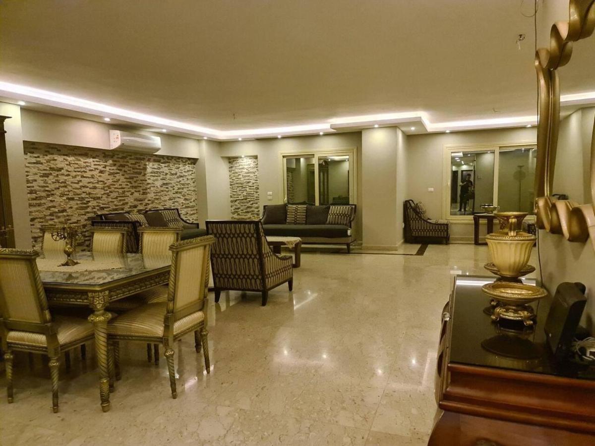 Spacious Executive Luxury Apartment With Balcony Il Il Cairo Esterno foto